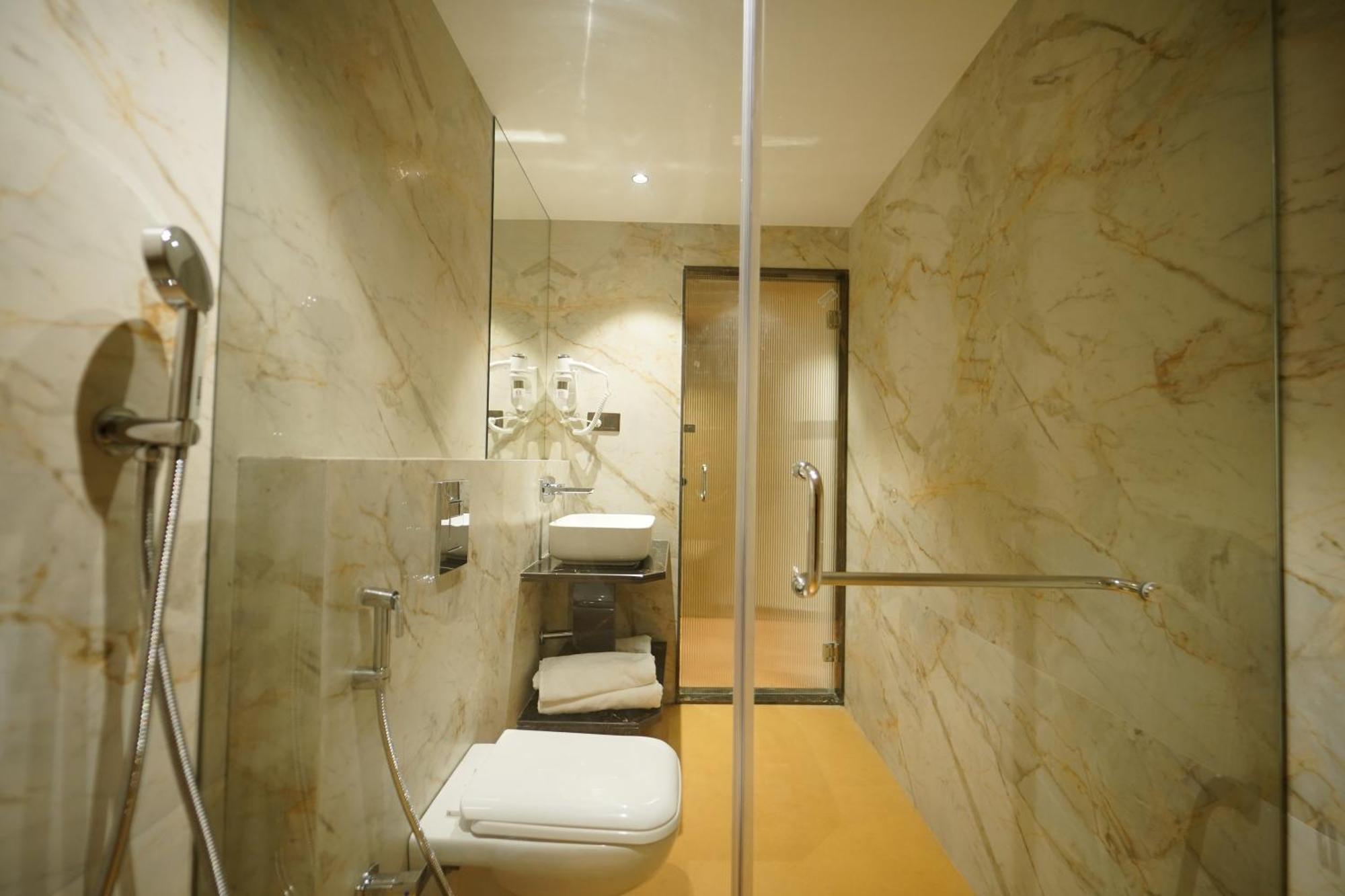 Hotel Park Inn Nellore - Near The Hospital & Highway Exterior foto